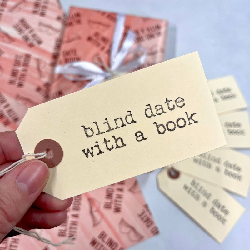 Bookishly – Blind Date with a Book Tag