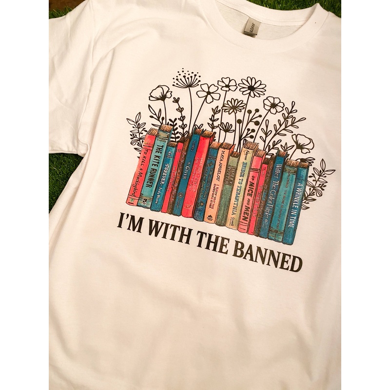 XL – I’m with the BANNED graphic tee